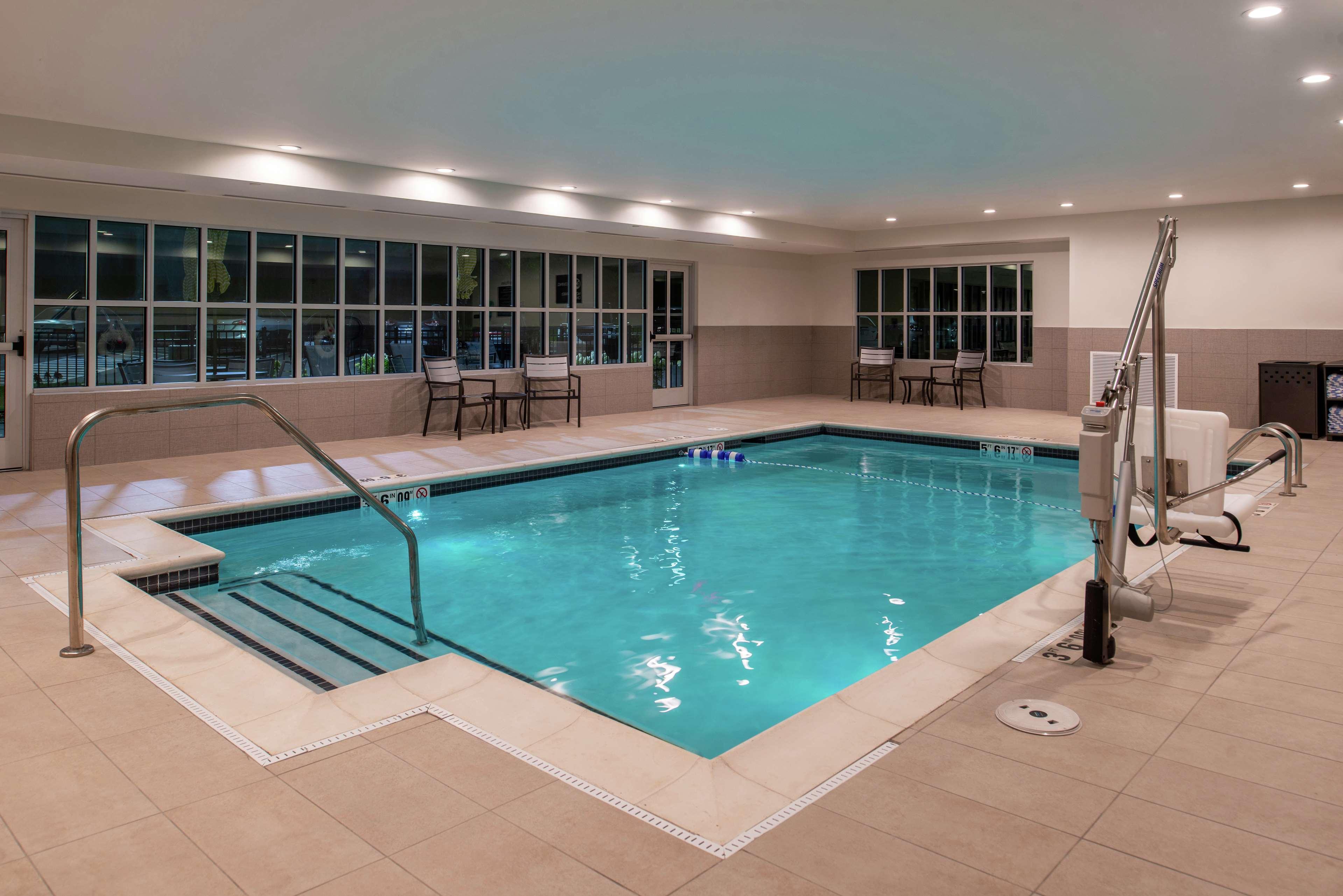 Hilton Garden Inn Kansas City Airport Mo Εξωτερικό φωτογραφία