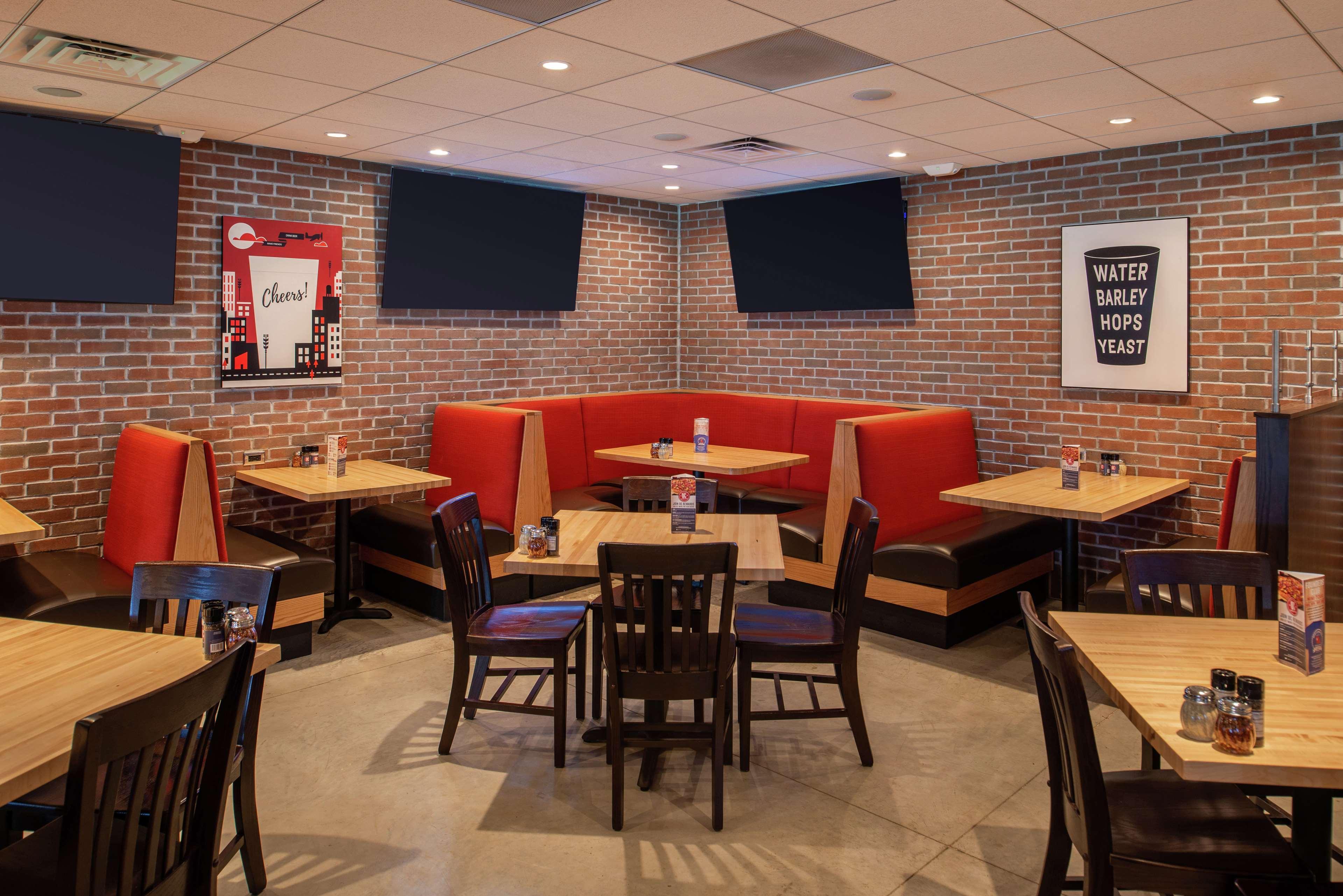 Hilton Garden Inn Kansas City Airport Mo Εξωτερικό φωτογραφία