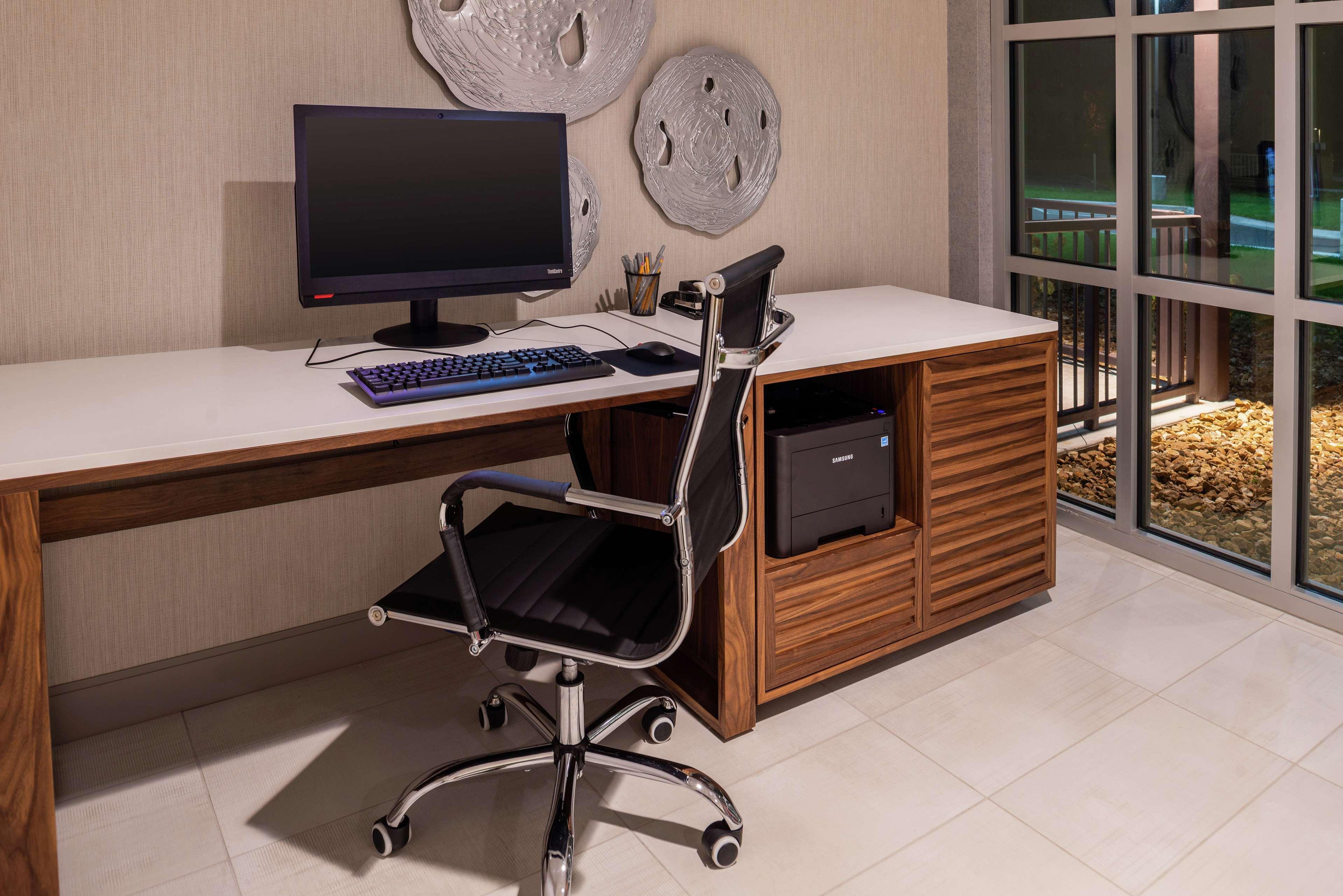 Hilton Garden Inn Kansas City Airport Mo Εξωτερικό φωτογραφία