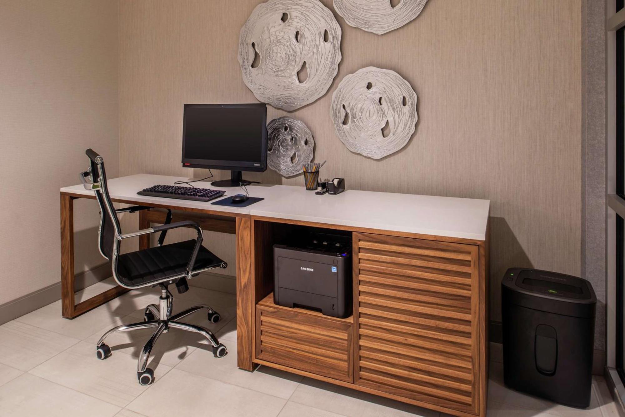 Hilton Garden Inn Kansas City Airport Mo Εξωτερικό φωτογραφία