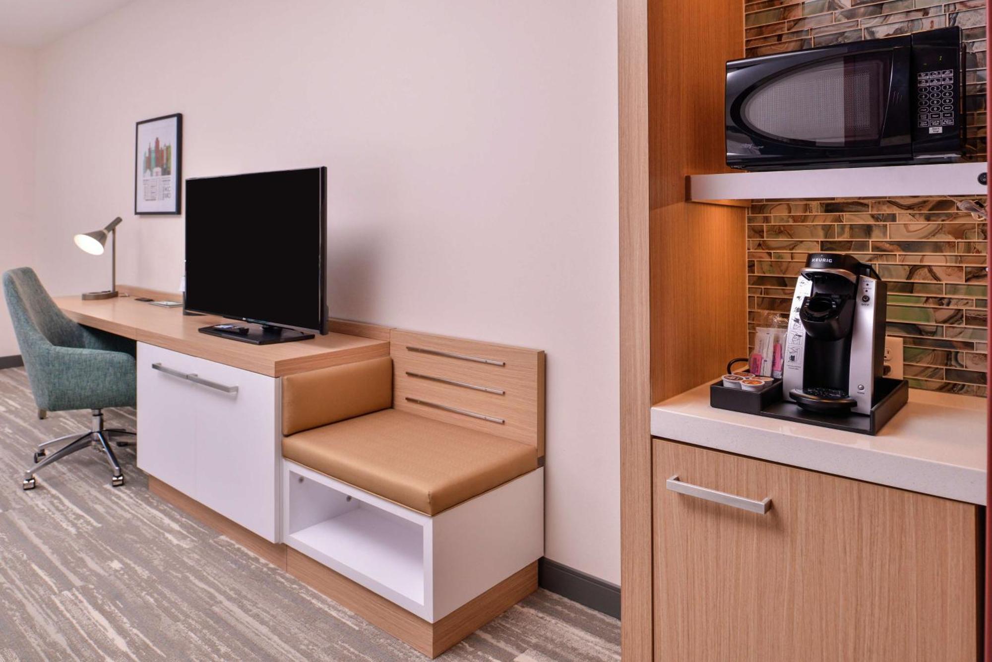 Hilton Garden Inn Kansas City Airport Mo Εξωτερικό φωτογραφία